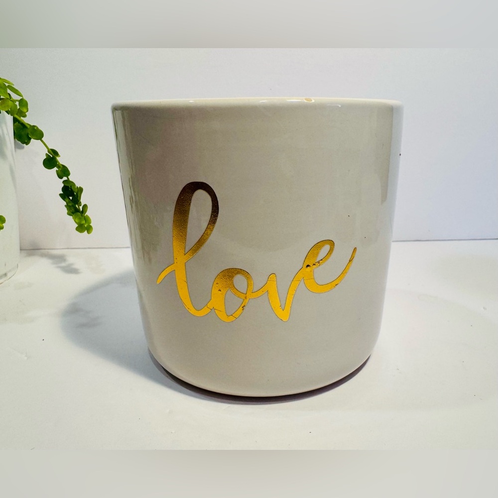 Planter Pot White Ceramic Gold ‘Love’ Motif Plant Pot 4.5” Tall